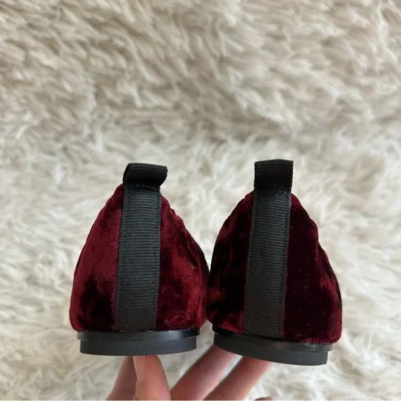 Vince Camuto Verline Mary Jane Square Ballet Flat Red Crushed Velvet Size 6 - Picture 4 of 6